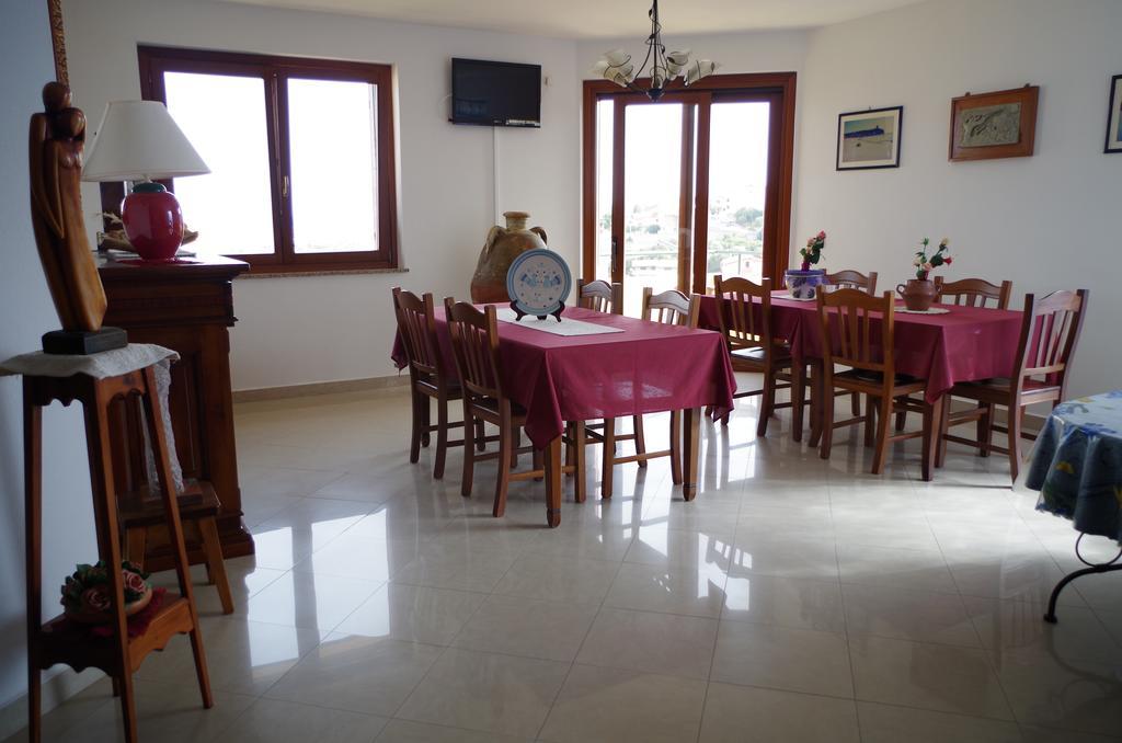B&B La Pineta Sant'Antioco Bagian luar foto